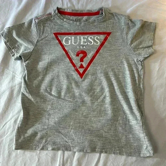 Guess -  short sleeve T-shirt. Size 5. - Picture 1 of 3